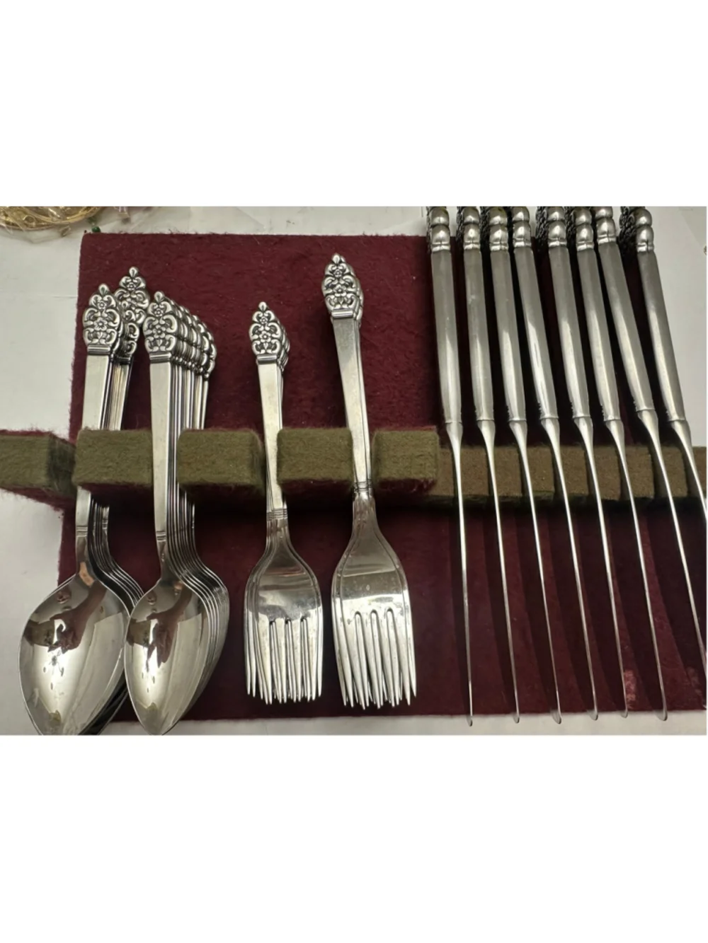 Unisex Oneidacraft Deluxe Stainless Flatware Set One Size Silver